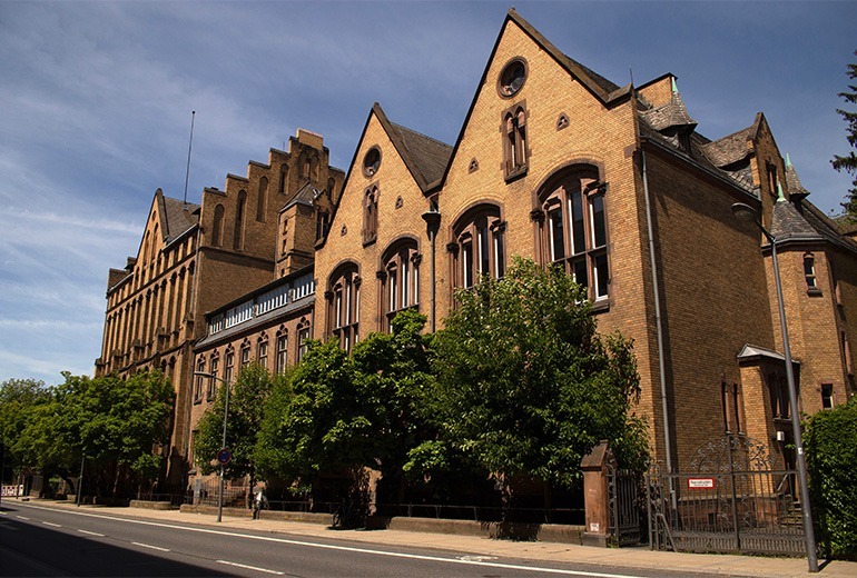 Bibliothek der Wirtschaftswissenschaften Uni-Marburg